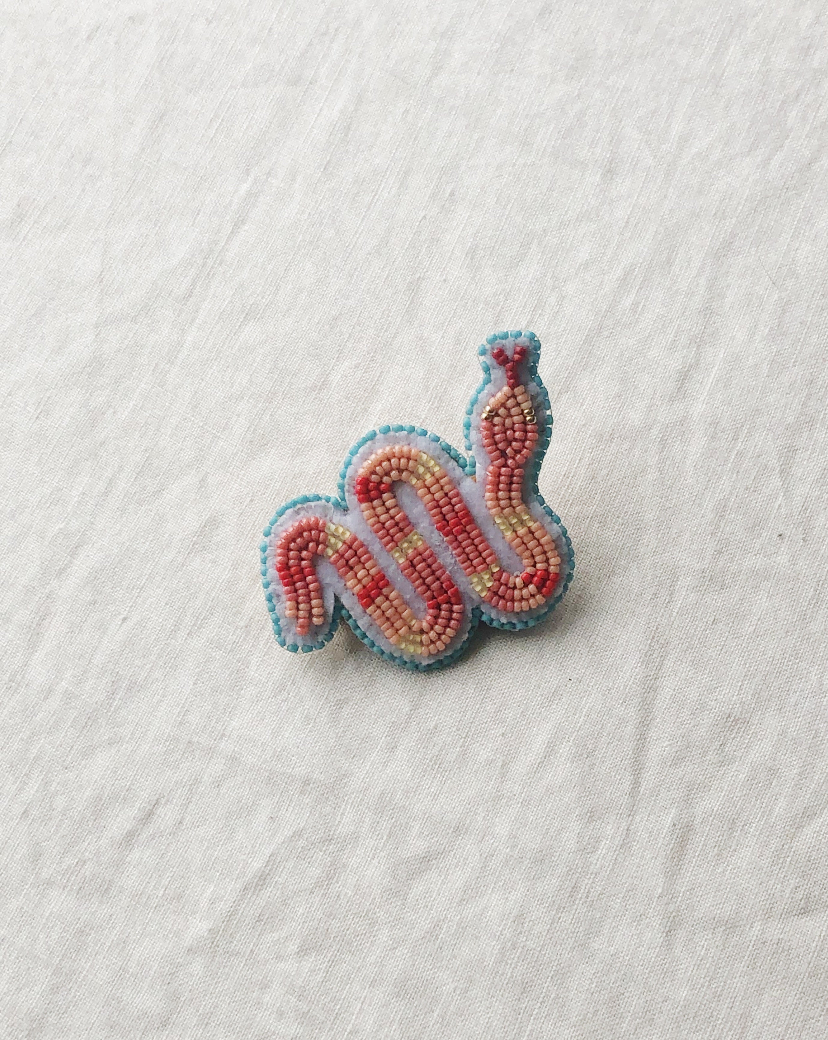 snake pin 1